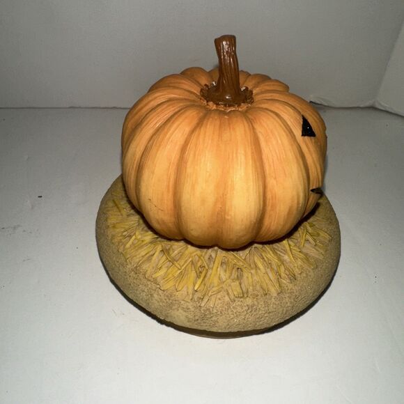 Our America Jack-O-Lantern Pumpkin Straw Halloween Fall Decor Candle Topper - Picture 5 of 6
